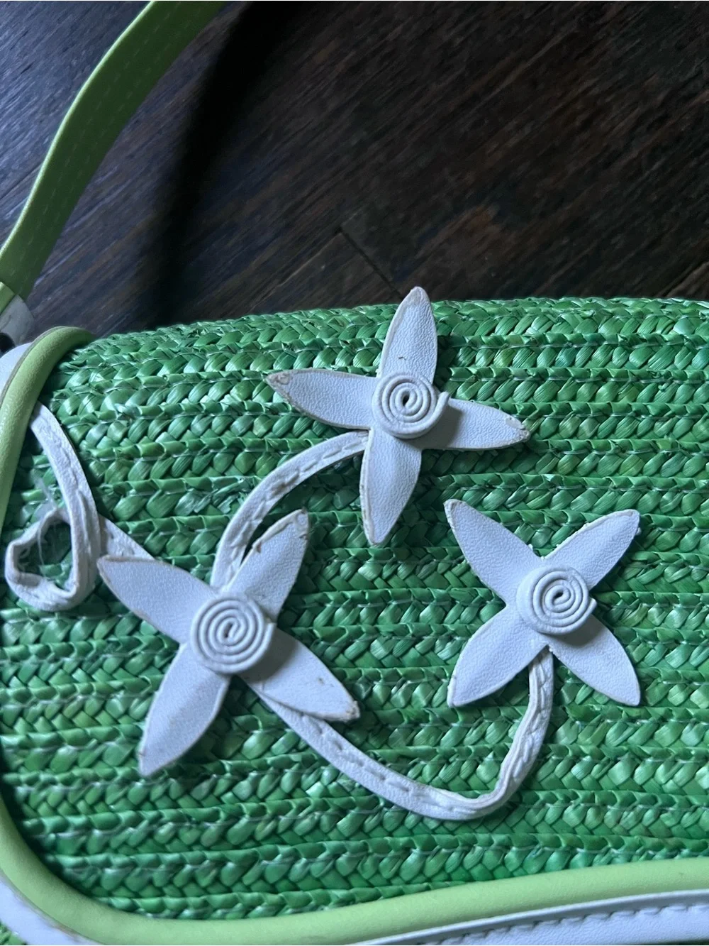 Green Straw Shoulder Bag with Flower Accents - Picture 2 of 6